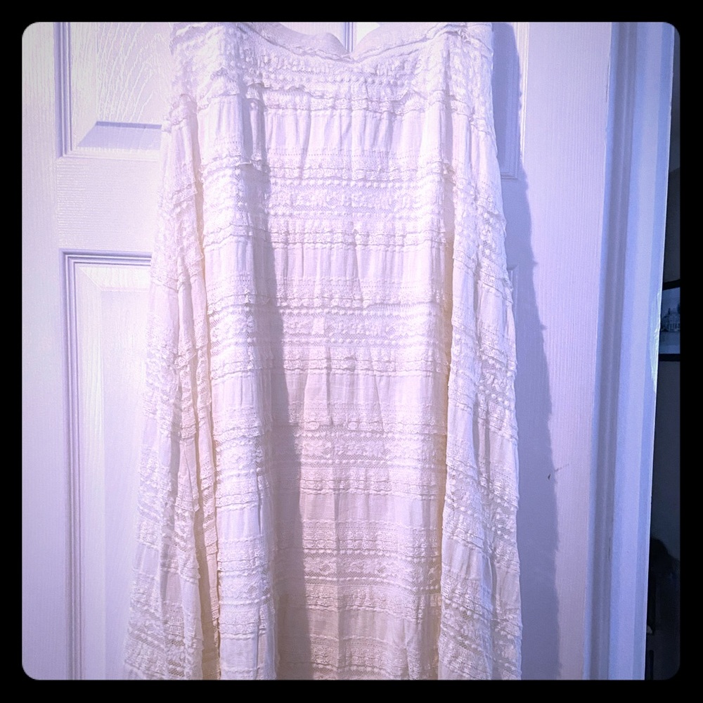 Chico’s off white lace maxi skirt